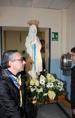 La Madonnina di Lourdes in visita ai malati dellOrtopedico di Reggio Calabria